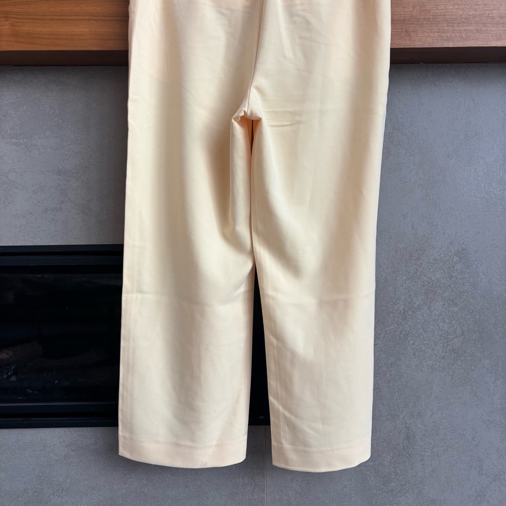 Abercrombie & Fitch Ultra Hight Rise Wide Leg Pant in Yellow, Size 34 - Picture 14 of 16